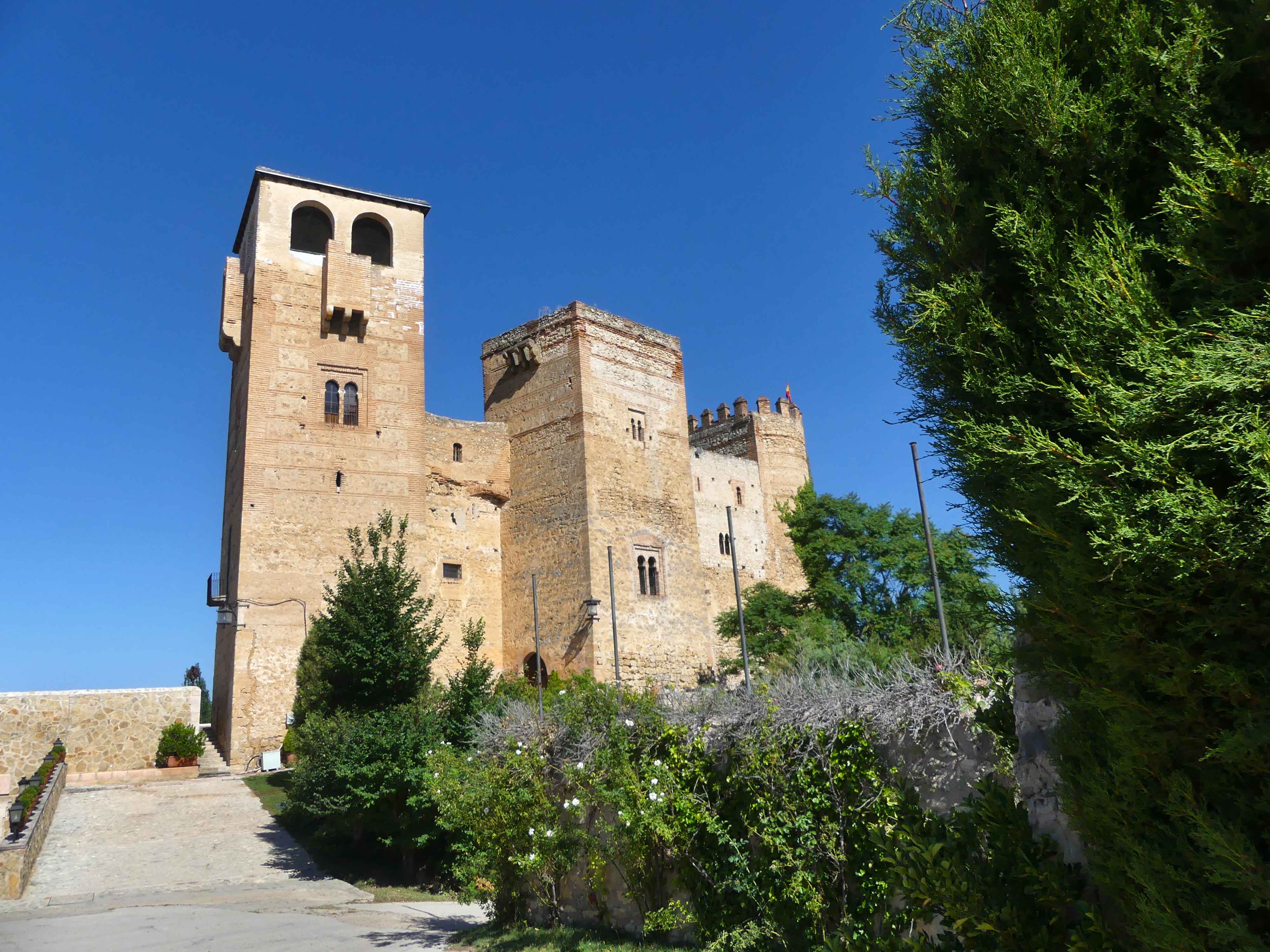 Castillo del Condado de Castilnovo 19 retocada 