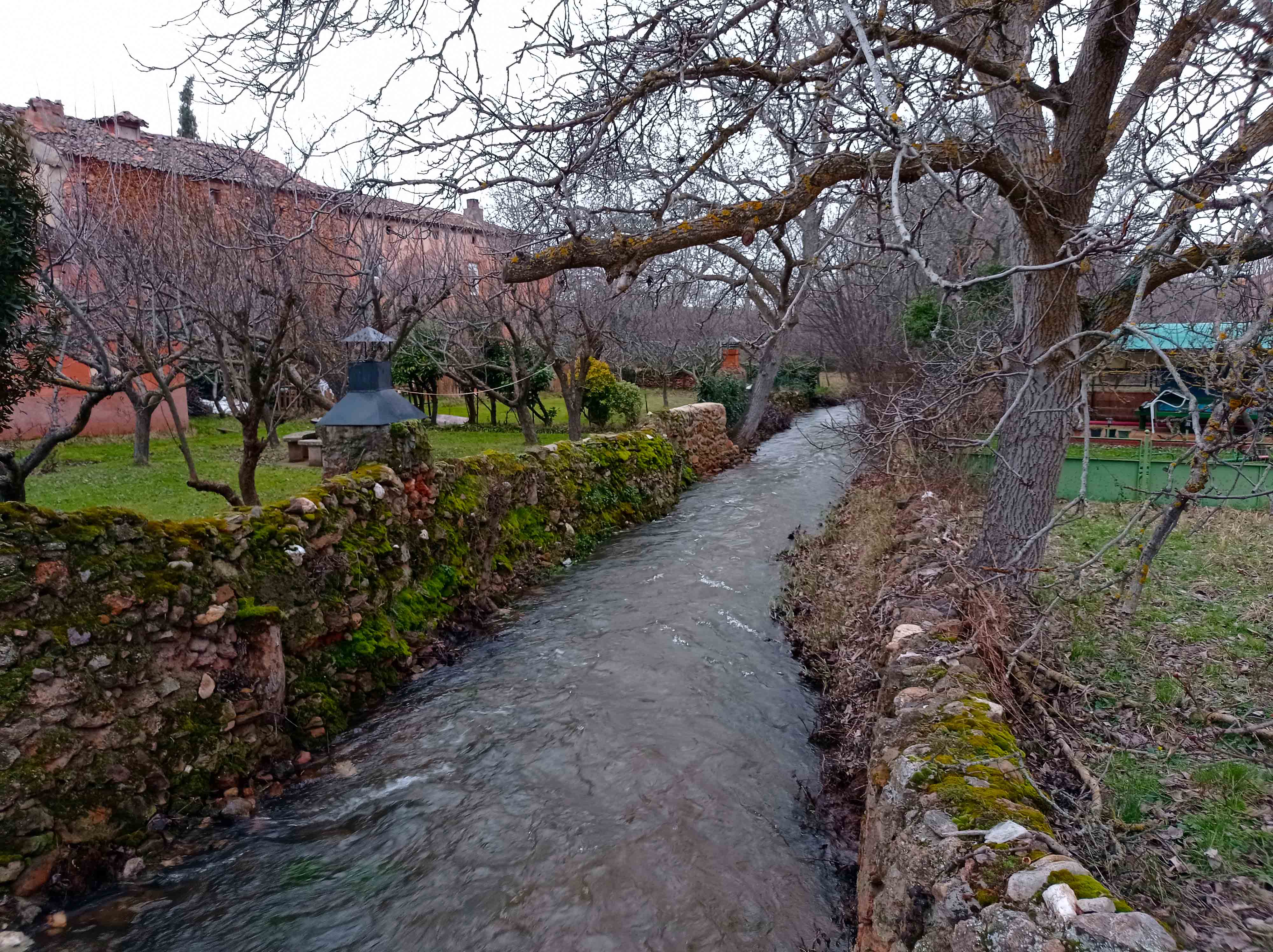 Huertas y rivera del rio Aguisejo. Estebanvela. Ayllón 3 retocada 