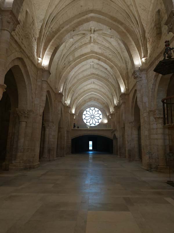 VISTA DEL INTERIOR DE LA IGLESIA DEL MONASTERIO DE SANTA MARIA LA REAL SACRAMENIA edited