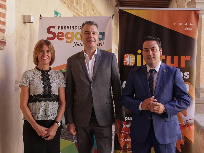 La Diputación colabora con Intur Negocios para dar a conocer la jornada de turismo de interior de la Feria de Valladolid entre empresas y profesionales segovianos del sector