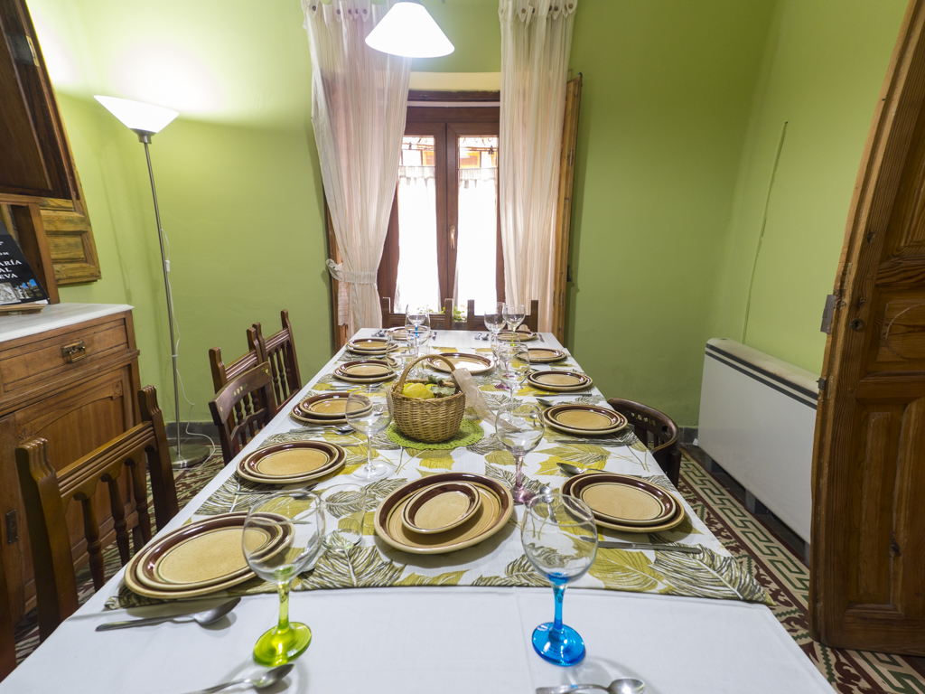 comedor-casa-rural-dona-catalina-segovia.jpg